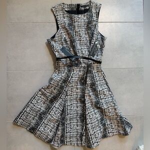 Eva Longoria  Black and White Sleeveless A-Line Midi Dress NWT w/ black belt